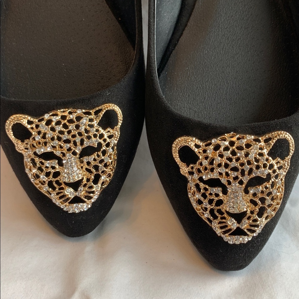 New Black Flats w Gold Leopard slipper flats